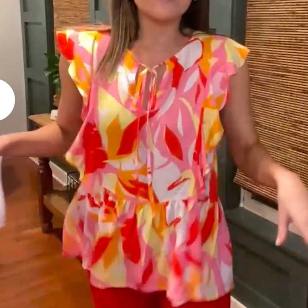 Colorful top 🧡🩷🤍 - Picture 7 of 10